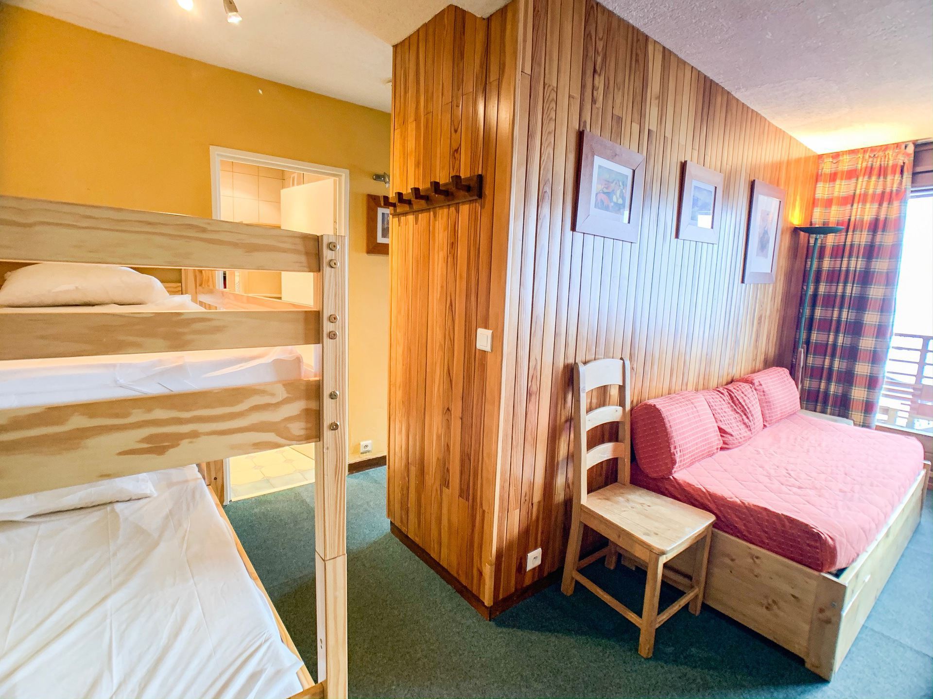 Šestokrevetni apartman  TI-CUB2-45